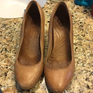 Clark’s platform wedges